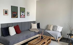 Ferienwohnung - Nah An Phantasialand, Koeln & Bonn